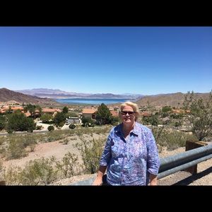 Meet your Posher, Alice